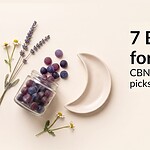 Sleep gummies with dried lavender, chamomile and a crescent moon dish, styled for a calming bedtime CBN gummy comparison